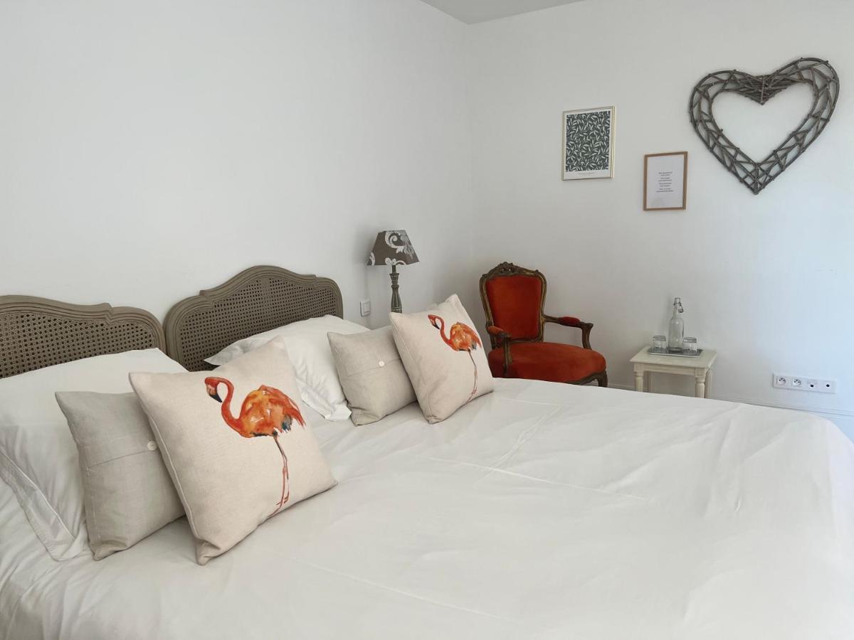 Bed and Breakfast La Girarde Saint-Quentin-de-Caplong Esterno foto